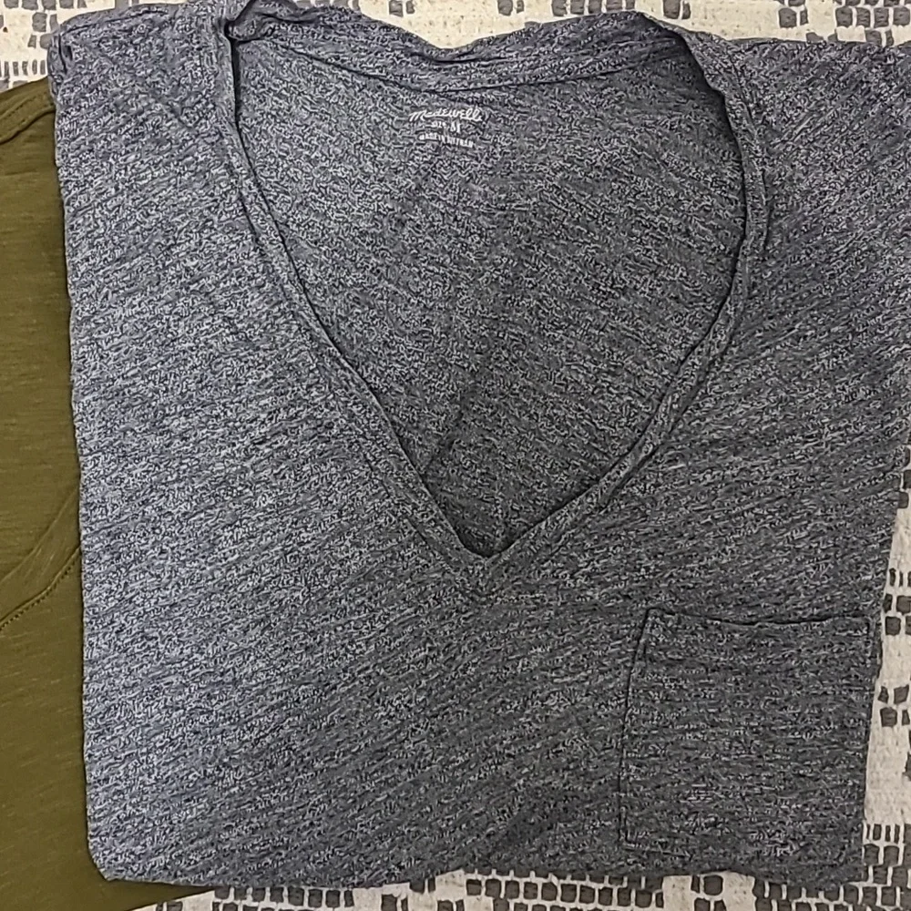 2 Madewell Cotton short sleeve tee shirts - Picture 2 of 7